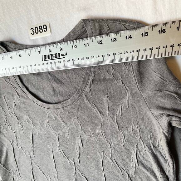Simply Vera Vera Wang Women Long Sleeve Crewneck Blouse size XS, Gray - Picture 2 of 7